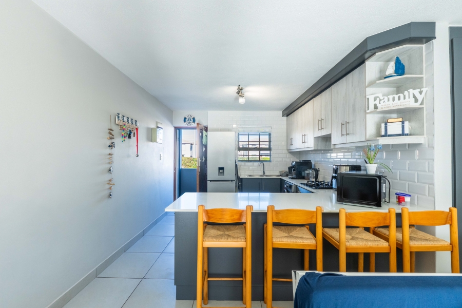 2 Bedroom Property for Sale in Hartenbos Central Western Cape